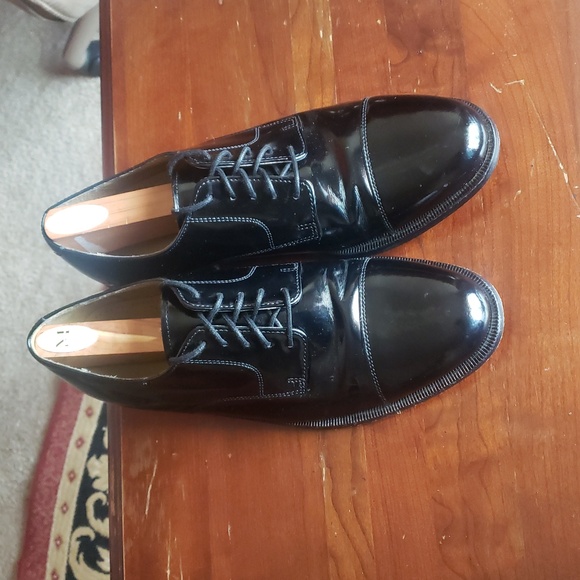 Cole Haan Black Patent Leather Oxfords - Picture 1 of 5